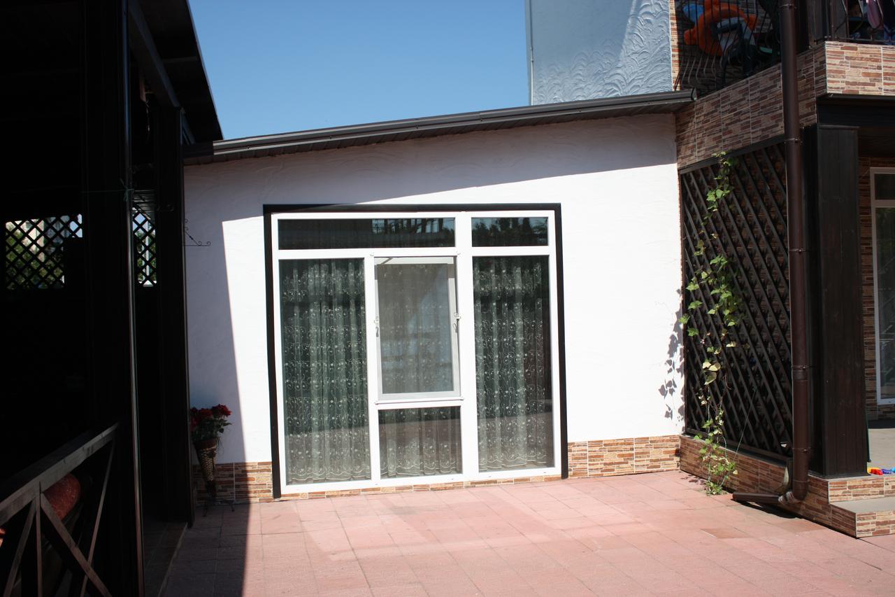 Akvitaniya Mini-Hotel Zatoka Exterior photo