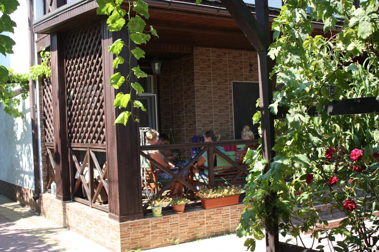 Akvitaniya Mini-Hotel Zatoka Exterior photo