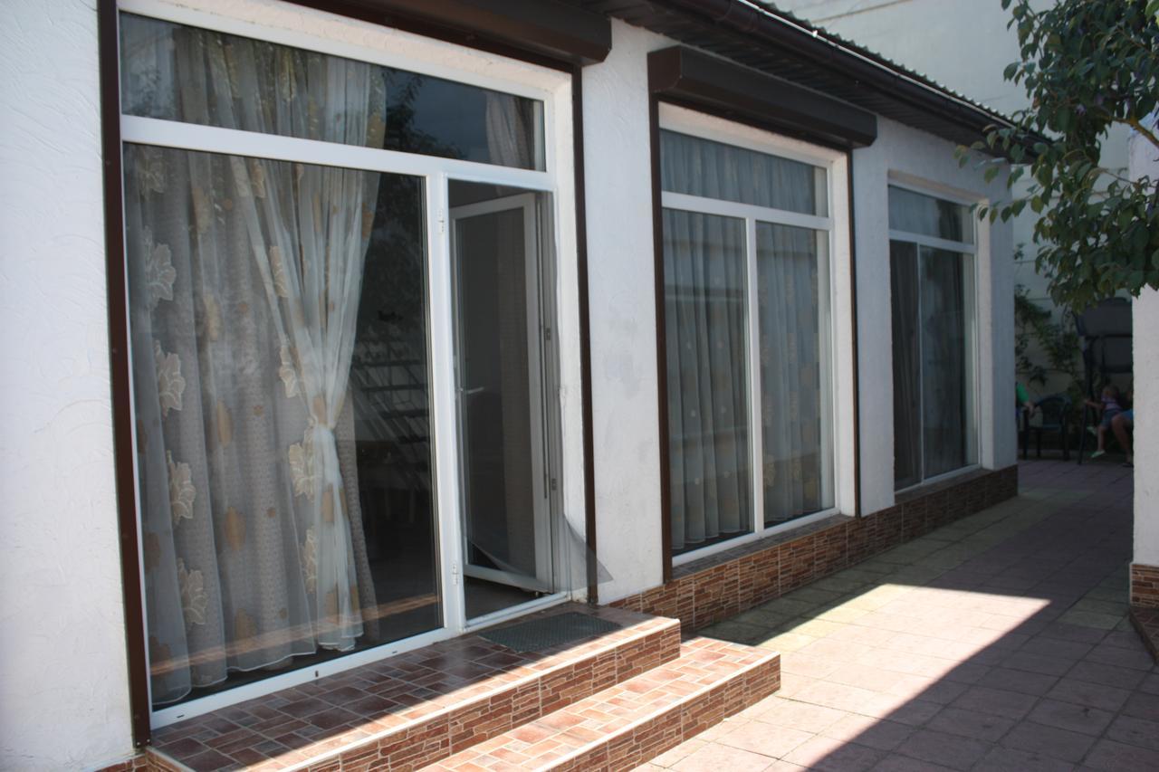 Akvitaniya Mini-Hotel Zatoka Exterior photo